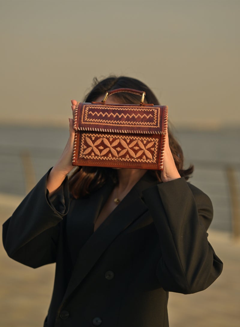 Handmade artisan leather bag, crafted in Kutch India - Image 2